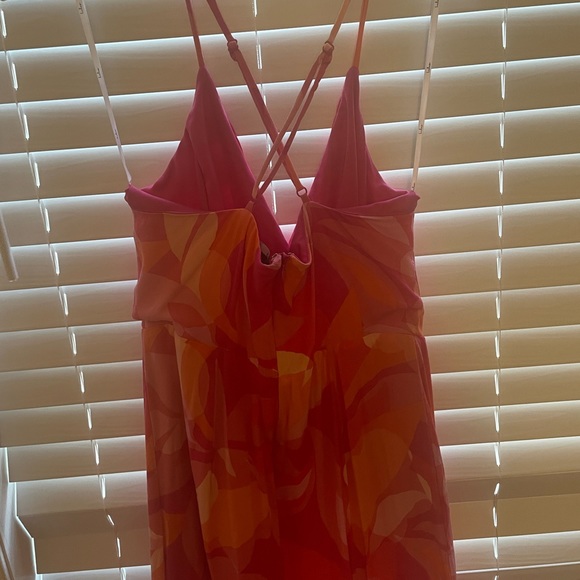 LULUS jumpsuit size medium, washed but never worn! - Picture 5 of 5